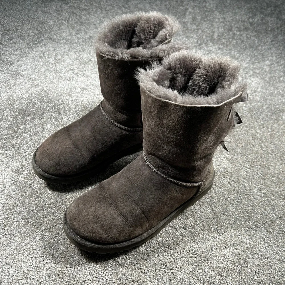 UGG Australia Bailey Bow II Grey Sheepskin Boots 1002954 Womens 7
